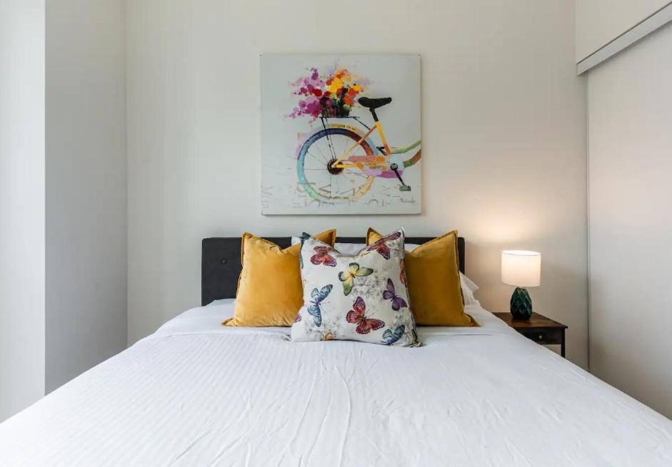 Skyline Suites - Walk To Mtcc, Acc, Rogers Centre & Entertainment District 토론토 외부 사진