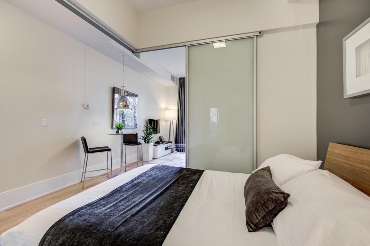 Skyline Suites - Walk To Mtcc, Acc, Rogers Centre & Entertainment District 토론토 외부 사진