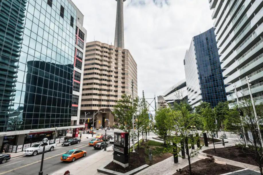Skyline Suites - Walk To Mtcc, Acc, Rogers Centre & Entertainment District 토론토 외부 사진