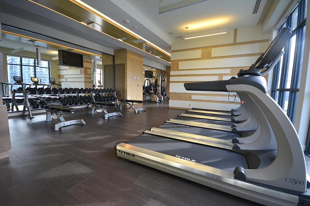 Skyline Suites - Walk To Mtcc, Acc, Rogers Centre & Entertainment District 토론토 외부 사진