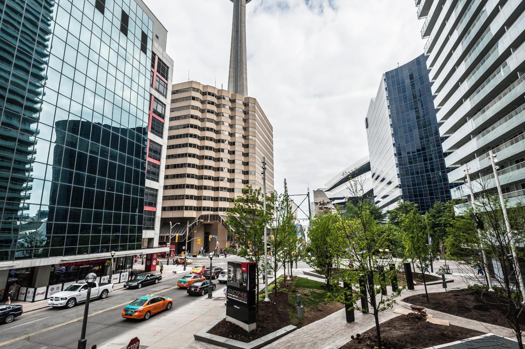 Skyline Suites - Walk To Mtcc, Acc, Rogers Centre & Entertainment District 토론토 외부 사진