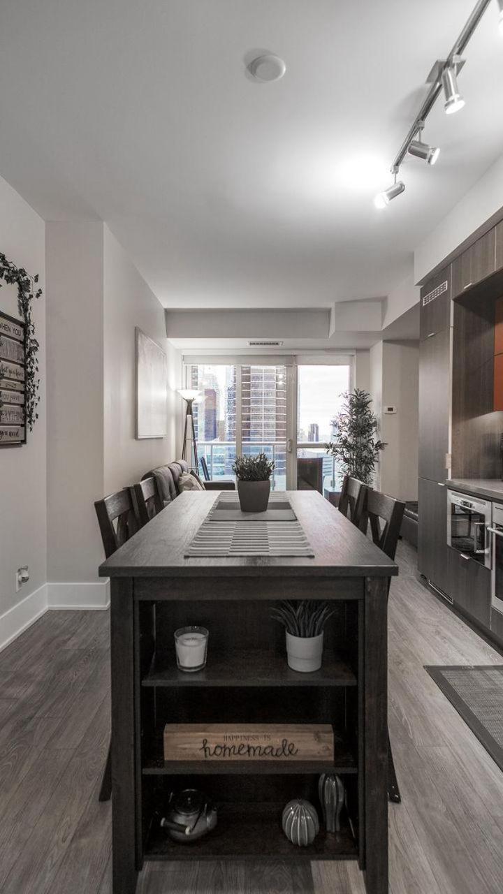 Skyline Suites - Walk To Mtcc, Acc, Rogers Centre & Entertainment District 토론토 외부 사진